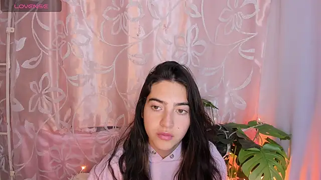 Snapshot of Arii_vega_ chatting on May 2026 05:30:02 PM Arii vega online show from May 2026 05:30:02 PM