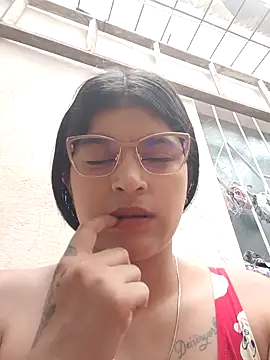 naughty-girl01 online show from January 2025 01:47:01 PM