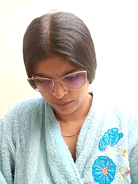 naughty-girl01 online show from March 2025 02:23:02 PM