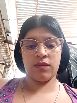 naughty-girl01 online show from March 2025 05:27:02 PM