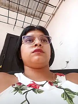 naughty-girl01 online show from March 2025 04:40:02 PM