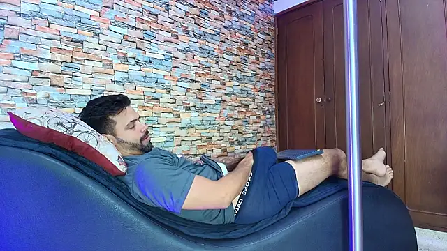 Snapshot of max_ashley_mds chatting on February 2026 01:44:02 PM max ashley mds online show from February 2026 01:44:02 PM