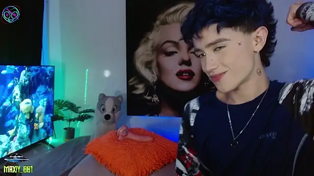 maxiy 001 online show from November 2025 06:46:01 AM