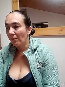 skayhot  online show from October 2025 12:52:02 PM