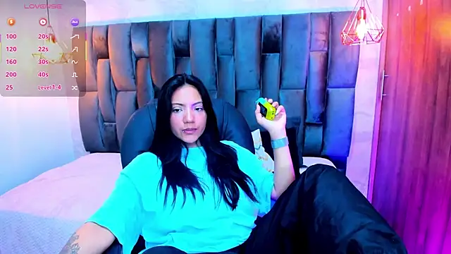 Snapshot of miichael_black chatting on July 2026 08:02:01 PM miichael black online show from July 2026 08:02:01 PM