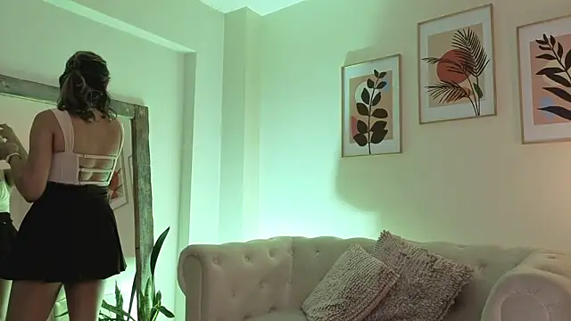 Snapshot of DahianaWalcott chatting on March 2026 05:53:02 PM DahianaWalcott online show from March 2026 05:53:02 PM