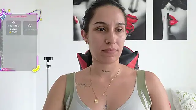 Snapshot of tammyandrade_ chatting on June 2026 04:41:01 PM tammyandrade online show from June 2026 04:41:01 PM