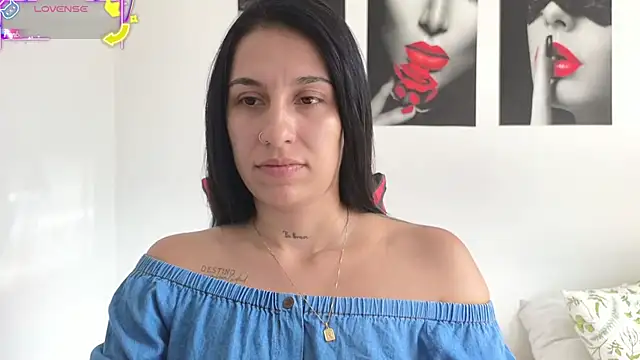 Snapshot of tammyandrade_ chatting on July 2026 02:33:01 PM tammyandrade online show from July 2026 02:33:01 PM