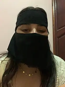 Snapshot of Miss-Soka chatting on December 2024 11:12:02 PM Miss-Soka online show from December 2024 11:12:02 PM