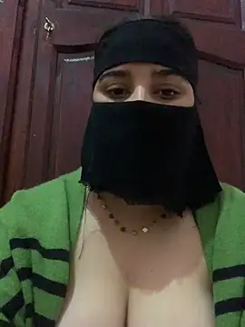 Snapshot of Miss-Soka chatting on December 2024 06:06:01 AM Miss-Soka online show from December 2024 06:06:01 AM