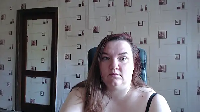 Snapshot of TasyaBigTTs chatting on September 2025 09:36:02 AM TasyaBigTTs online show from September 2025 09:36:02 AM