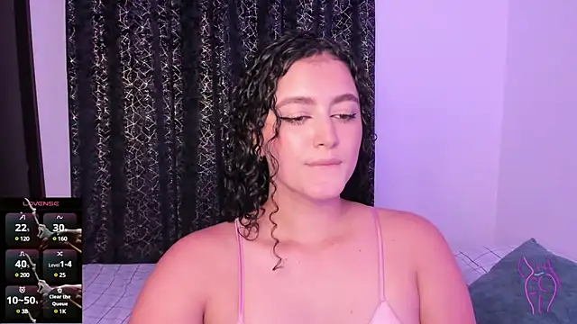 Snapshot of Adhara-zanne chatting on March 2025 02:09:02 AM Adhara-zanne online show from March 2025 02:09:02 AM