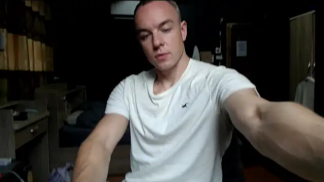 Snapshot of heilgarbest chatting on May 2026 10:21:01 AM heilgarbest online show from May 2026 10:21:01 AM
