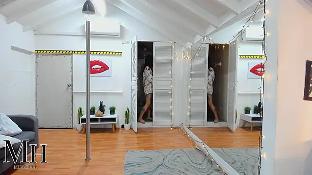 Snapshot of MizzHell chatting on January 2026 03:56:02 AM MizzHell online show from January 2026 03:56:02 AM