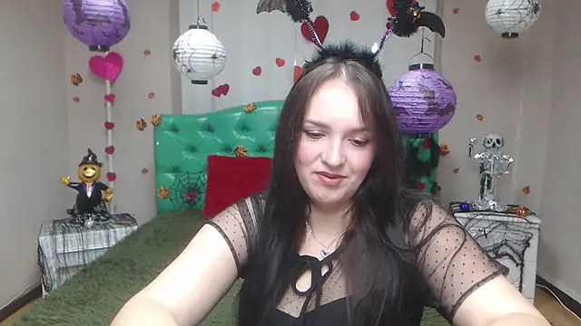 IsabelBlackberry online show from October 2025 06:14:02 AM