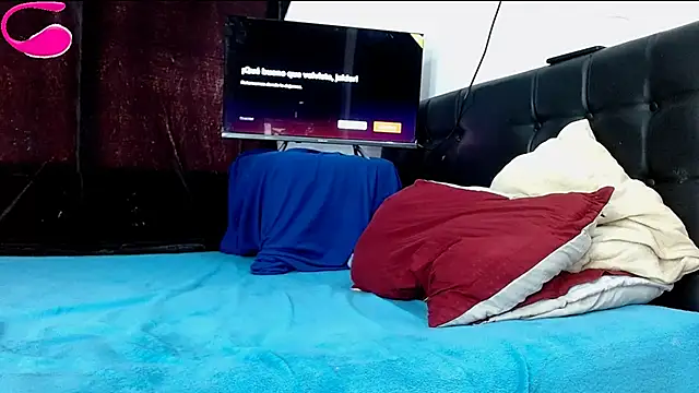 Deleon1995 online show from December 2024 05:22:01 PM