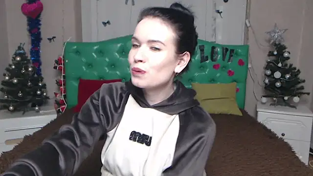 JasmineKouch online show from January 2026 06:46:02 PM