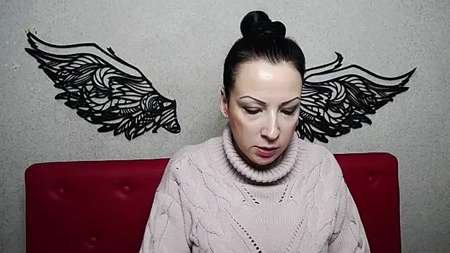 Snapshot of ElizabethSho chatting on February 2025 09:15:01 PM ElizabethSho online show from February 2025 09:15:01 PM