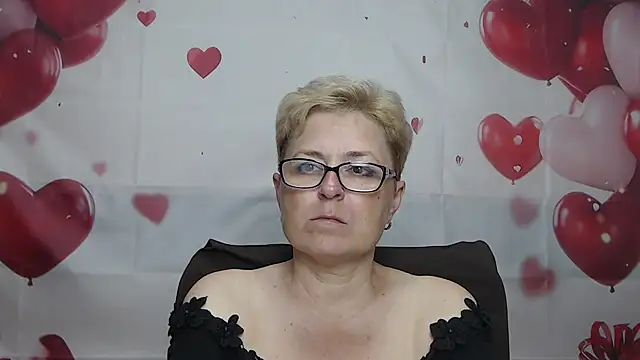 Snapshot of EmiliaGree chatting on July 2026 05:30:02 PM EmiliaGree online show from July 2026 05:30:02 PM