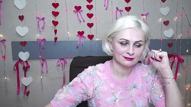 OliviaHorst online show from February 2025 01:02:01 PM