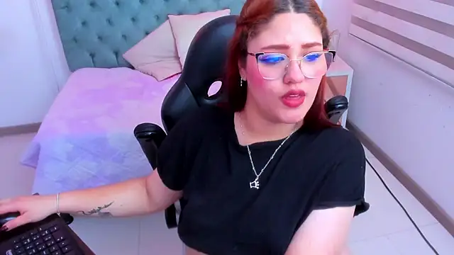 Camiila Osorio online show from March 2025 06:40:02 AM