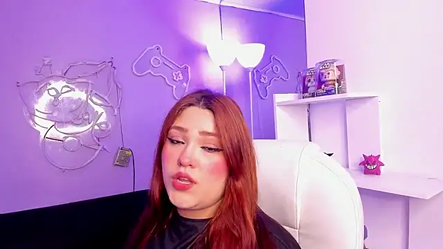 Camiila Osorio online show from February 2026 09:38:01 PM