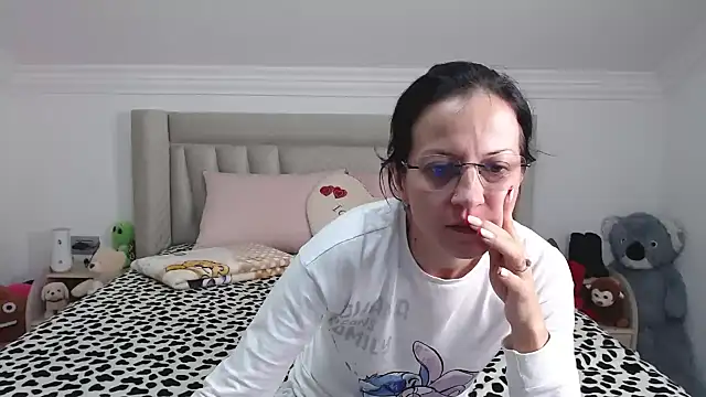 CatWoman0001 online show from January 2026 04:34:01 PM