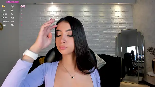 Snapshot of ValeriaVelvet chatting on January 2025 05:51:02 PM ValeriaVelvet online show from January 2025 05:51:02 PM
