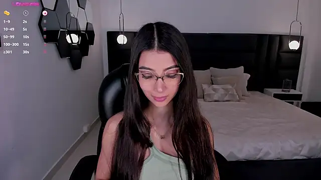 Snapshot of ValeriaVelvet chatting on January 2025 05:59:02 PM ValeriaVelvet online show from January 2025 05:59:02 PM