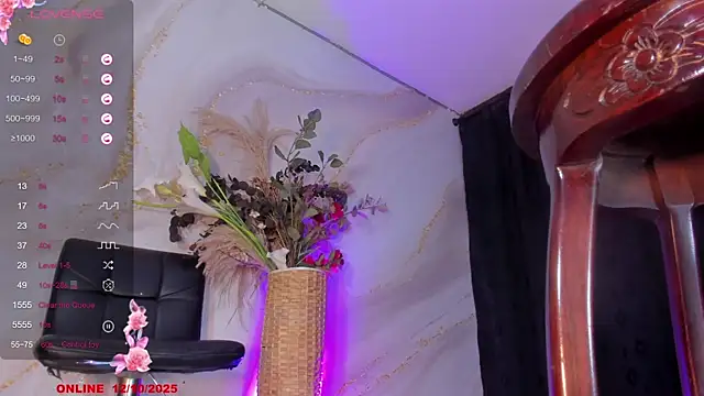 Snapshot of Karla-Ebony chatting on October 2025 02:05:01 PM Karla-Ebony online show from October 2025 02:05:01 PM