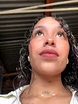 MarieLeon online show from December 2025 08:13:02 PM