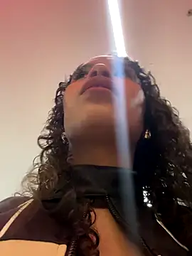 MarieLeon online show from December 2025 08:47:02 PM