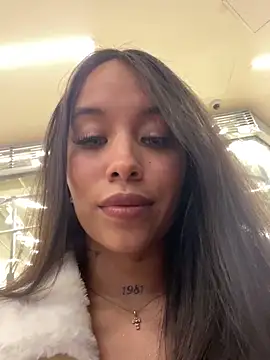 MarieLeon online show from December 2025 09:12:02 PM