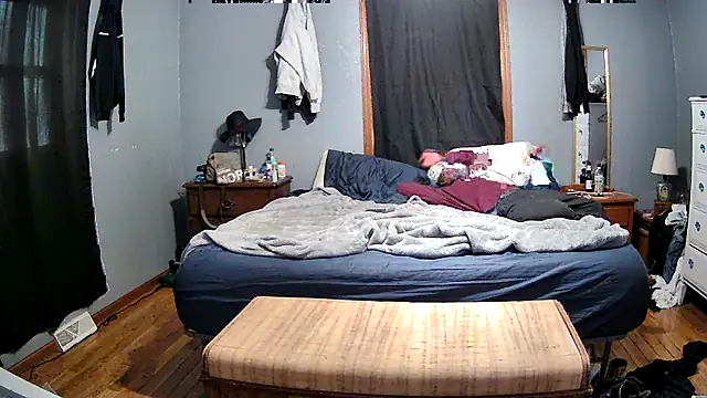 SirSubtrainer online show from April 2026 12:02:02 AM