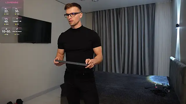 Nik Sharp online show from December 2025 04:01:01 PM