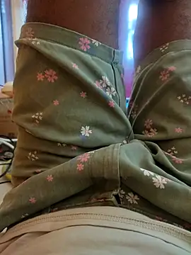 Snapshot of boy_BeardGallery chatting on October 2025 04:00:02 AM boy BeardGallery online show from October 2025 04:00:02 AM