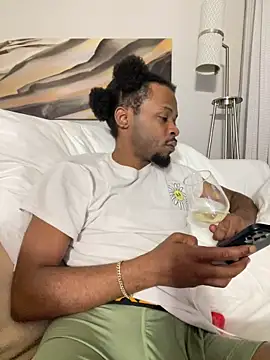 Snapshot of MobyDxck chatting on January 2025 03:07:02 AM MobyDxck online show from January 2025 03:07:02 AM