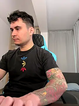 MatMalonne online show from January 2026 06:28:02 AM