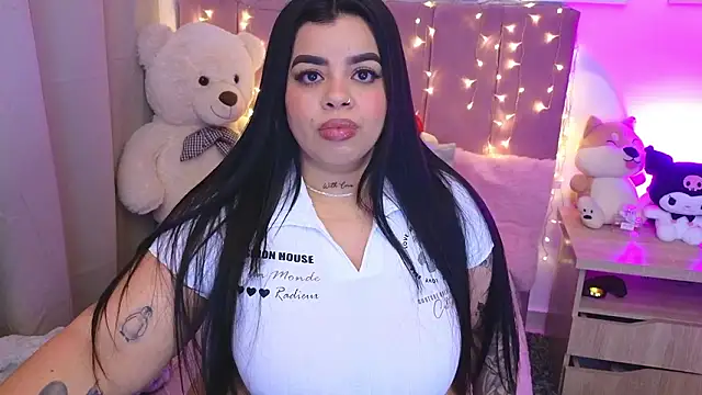 MiahJoness online show from February 2026 02:07:03 AM