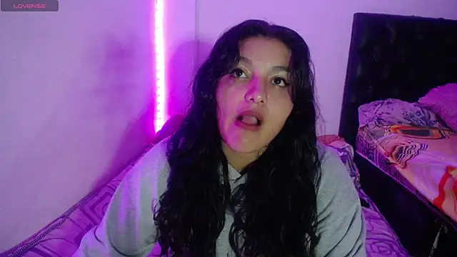 Laurenkenner  online show from September 2025 07:14:02 PM