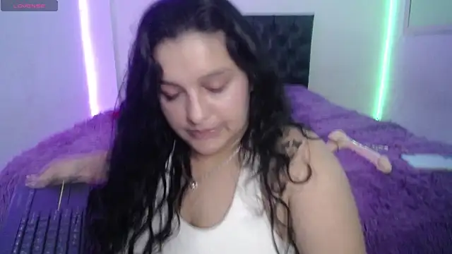Snapshot of Laurenkenner_ chatting on April 2026 08:57:02 PM Laurenkenner online show from April 2026 08:57:02 PM