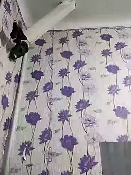 SweetLeila40 online show from February 2025 04:57:02 PM