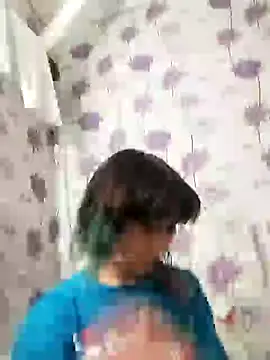 SweetLeila40 online show from February 2025 09:26:02 PM