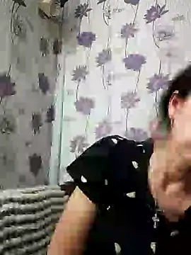 SweetLeila40 online show from February 2025 08:25:02 PM