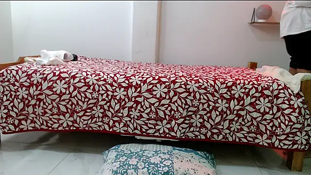 evaleribigtits18 online show from March 2026 01:34:01 AM