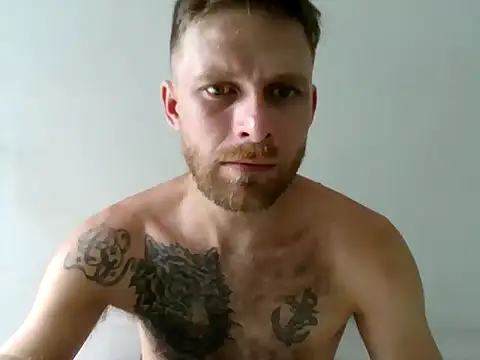 Snapshot of SkullTatto chatting on February 2026 06:26:01 PM SkullTatto online show from February 2026 06:26:01 PM