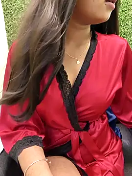 Snapshot of yhona_darling chatting on April 2026 08:37:02 AM yhona darling online show from April 2026 08:37:02 AM