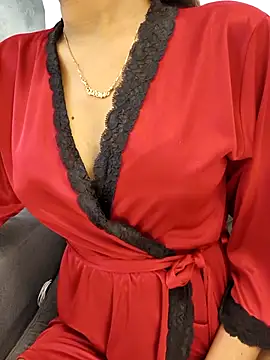 yhona darling online show from May 2026 10:55:01 AM