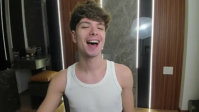 Snapshot of calvin_love_you chatting on April 2026 12:52:02 PM calvin love you online show from April 2026 12:52:02 PM