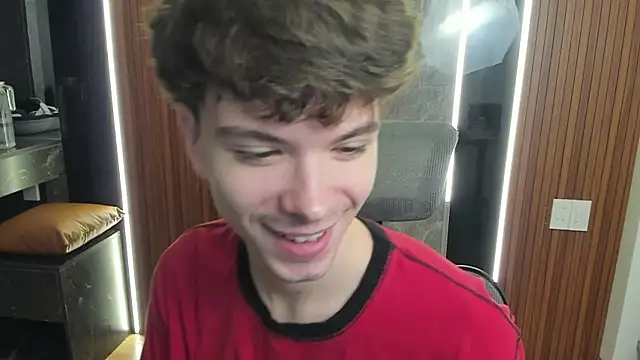 Snapshot of calvin_love_you chatting on May 2026 05:18:01 PM calvin love you online show from May 2026 05:18:01 PM